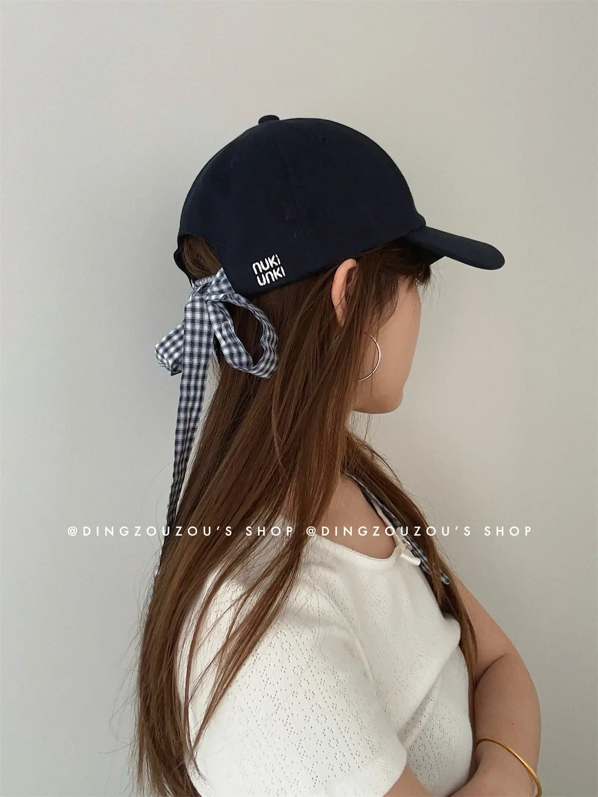Bow-Tie Letter Embroidery Baseball Cap for Women — feature 2