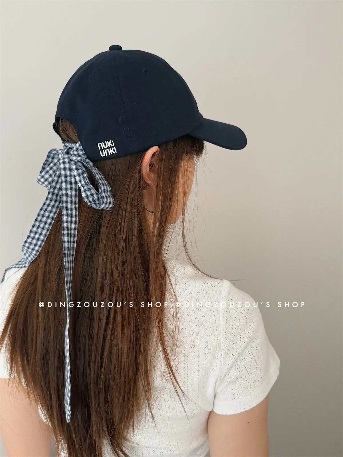 Bow-Tie Letter Embroidery Baseball Cap for Women — feature 3