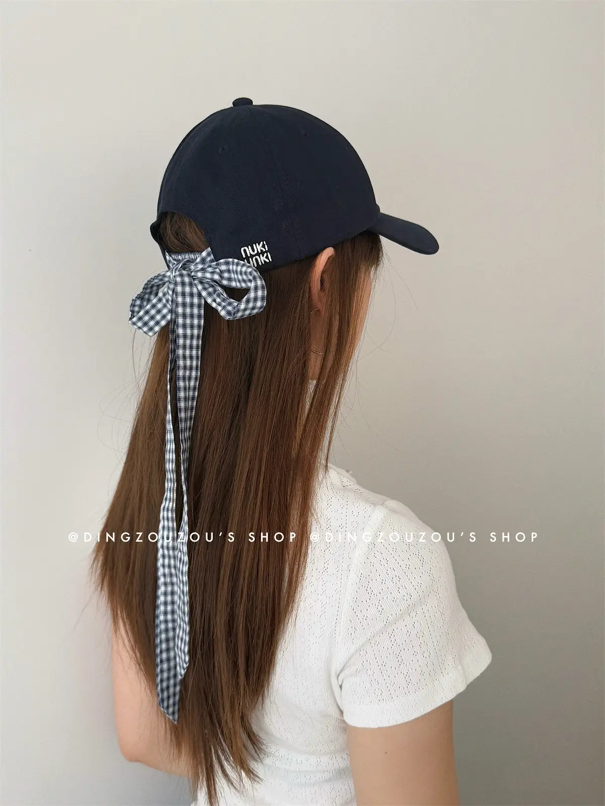 Bow-Tie Letter Embroidery Baseball Cap for Women — feature 4