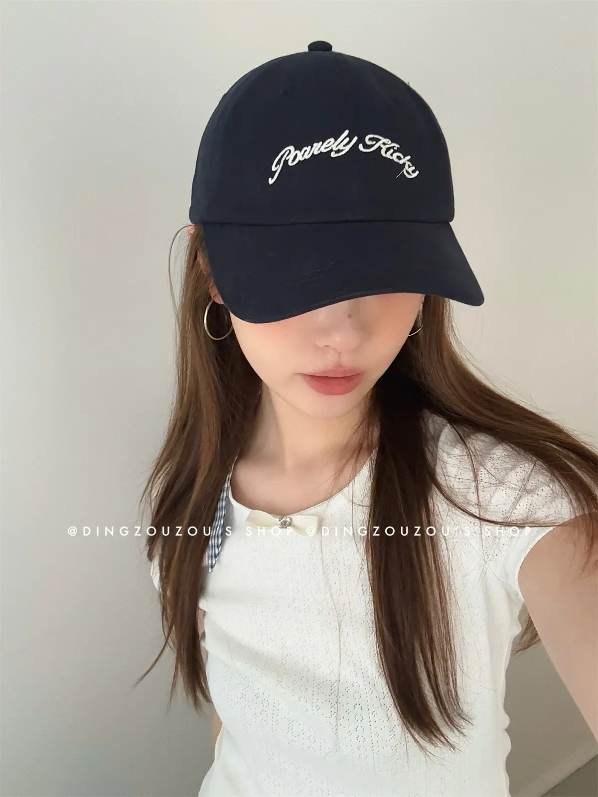 Bow-Tie Letter Embroidery Baseball Cap for Women — feature 5