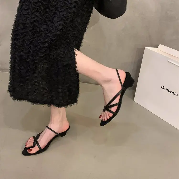French Holiday Roman Style Two-Wear Sandals with Pointed Toe Gold Thin Strap Wedge Shoes for Women to Wear Outside Sandals and Slippers for Summer — feature 3
