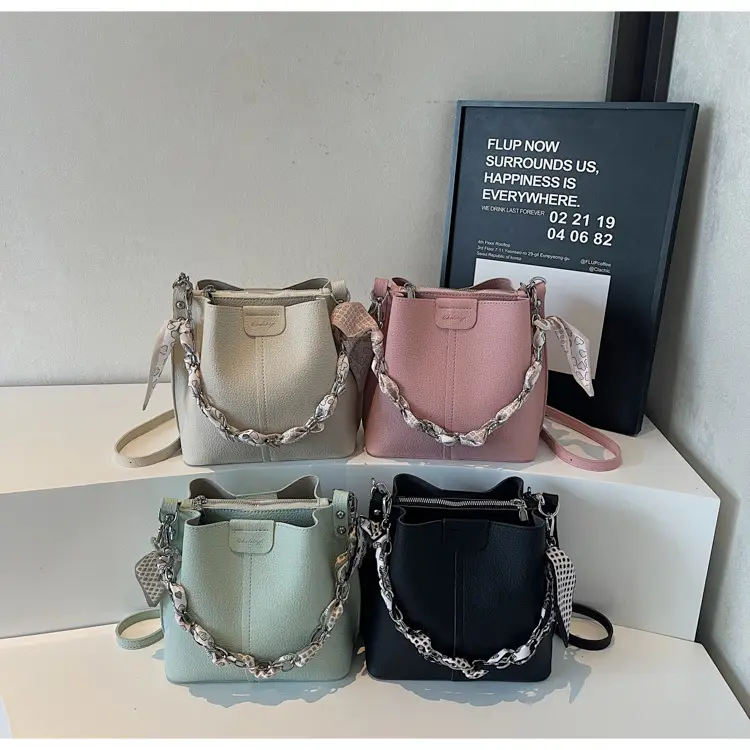 Black Korean Style Crossbody Bag for Women 2026 — feature 13