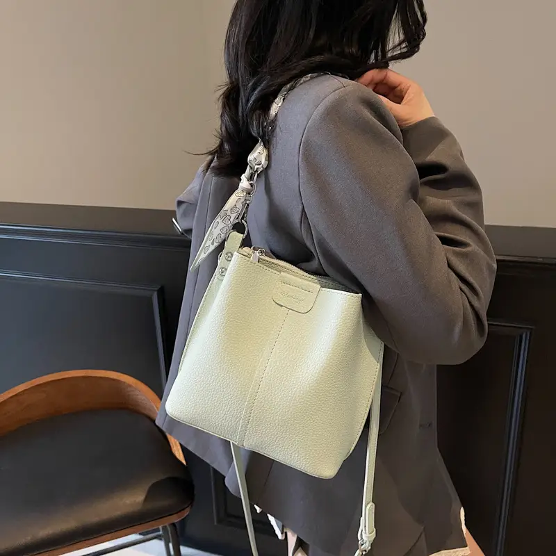 Black Korean Style Crossbody Bag for Women 2026 — feature 20