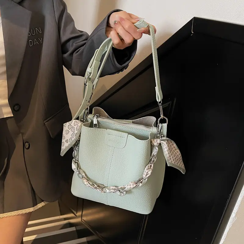 Black Korean Style Crossbody Bag for Women 2026 — feature 21