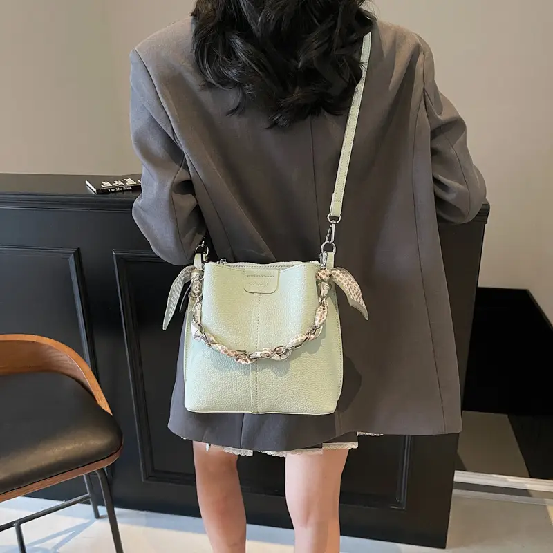 Black Korean Style Crossbody Bag for Women 2026 — feature 24