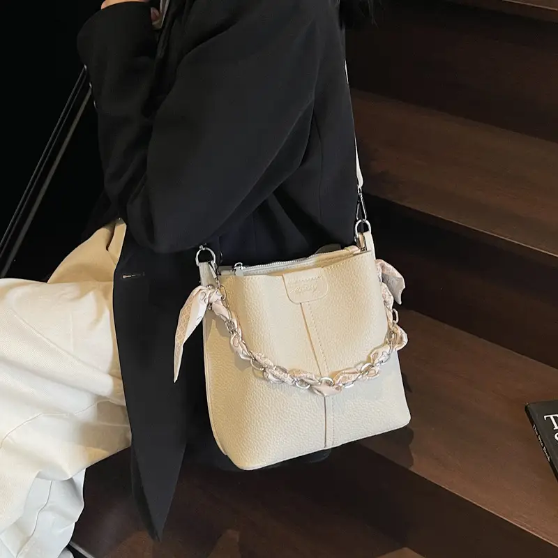 Black Korean Style Crossbody Bag for Women 2026 — feature 32