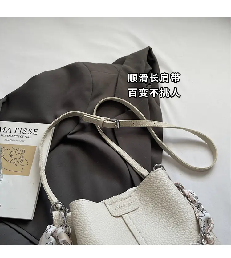 Black Korean Style Crossbody Bag for Women 2026 — feature 7