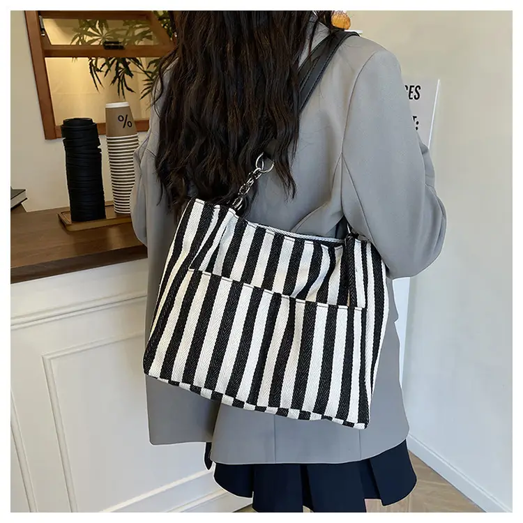 Cross-Border Korean Large Striped Tote Bag — feature 13