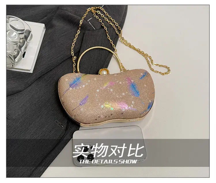 Sparkly Feather Chain Crossbody Bag for Women — feature 9