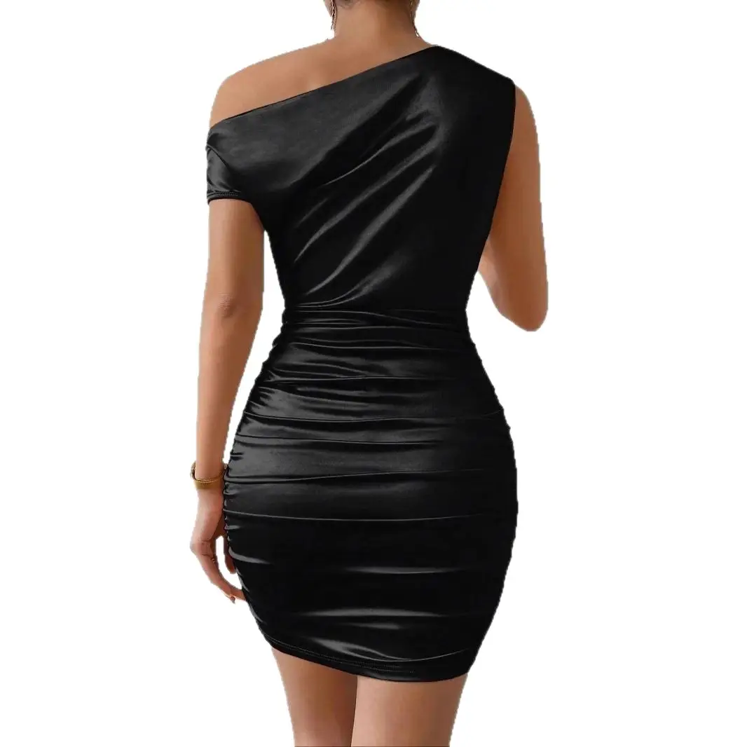 Red Mini Skirt Dress with Off-Shoulder Cut - Image 8