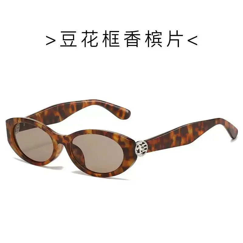 Cat-Eye Sunglasses Black Frame Dark้็ - Image 3