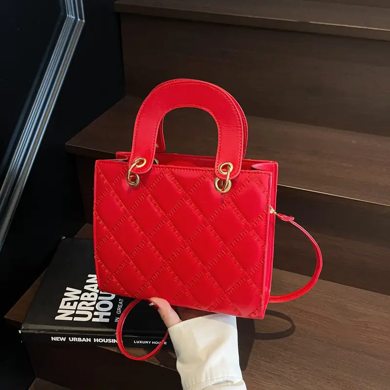 White Quilted Handbag for Women 2025 - Image 7
