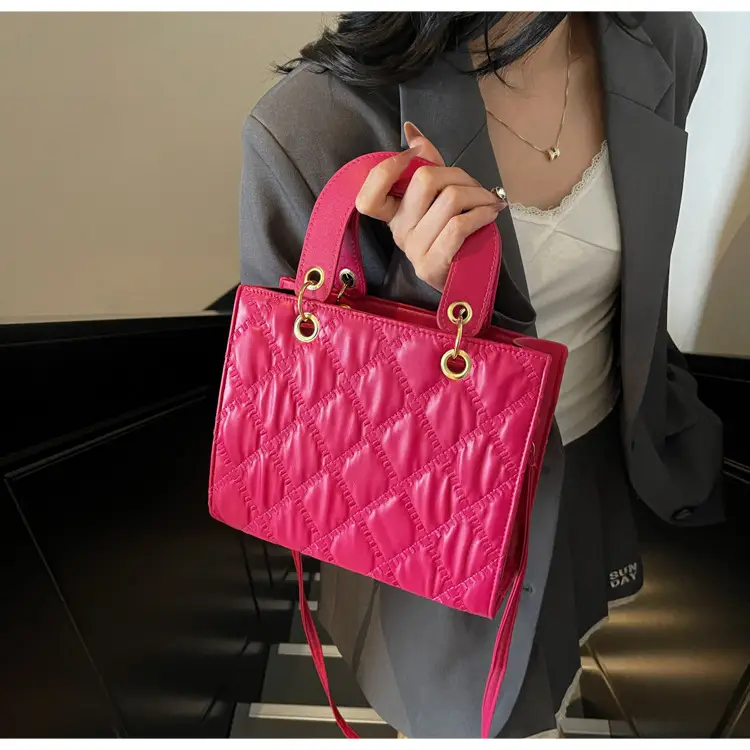 White Quilted Handbag for Women 2025 — feature 9