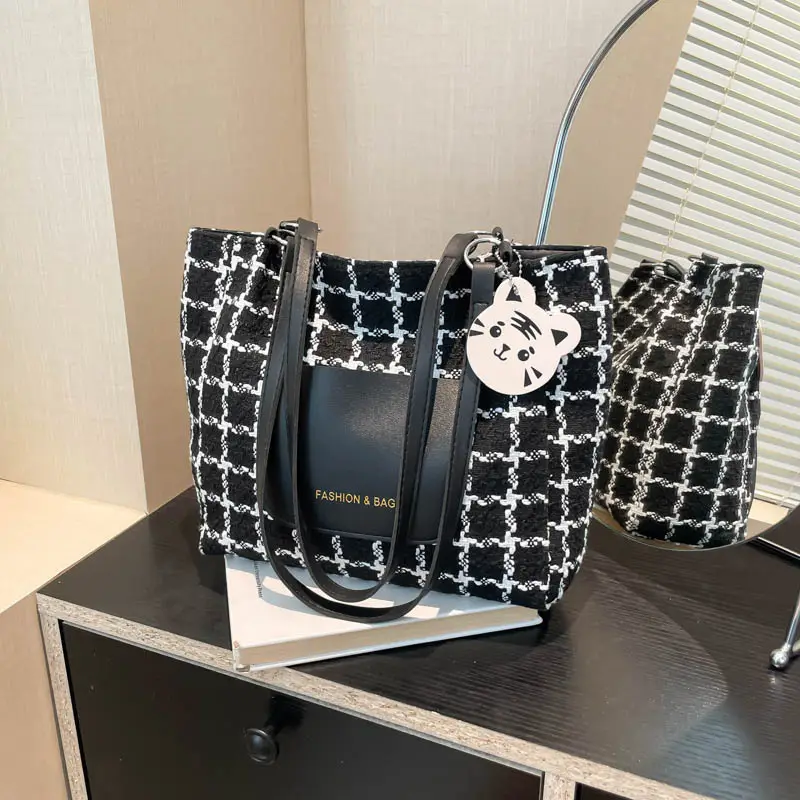 Women's Plaid Shoulder Bag Large Capacity 2025 - Image 6