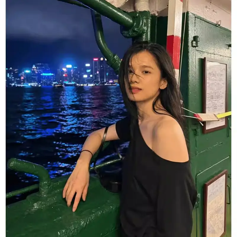 Zhang Yanyi Star's Same Style Slanted Shoulder Short-Sleeved T-Shirt Women's Off-Shoulder Shirt Summer Pure Desire Sexy Loose Black One-Shoulder Top t - Image 7