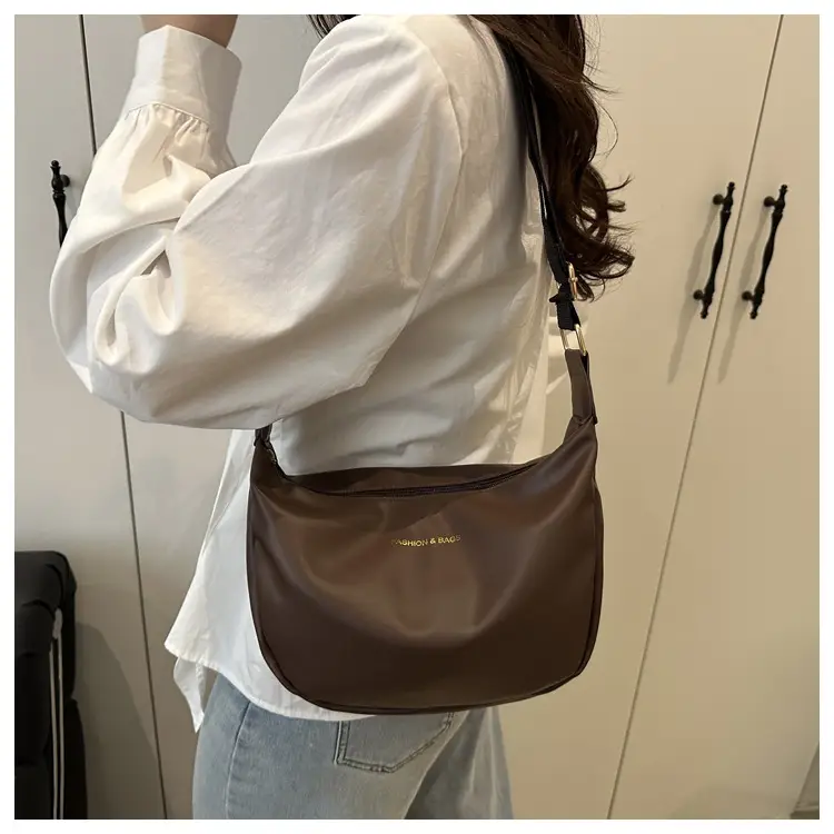 Korean Style Black Women's Shoulder Bag 2025 New — feature 14