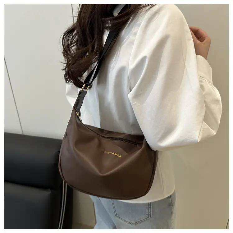 Korean Style Black Women's Shoulder Bag 2025 New — feature 15
