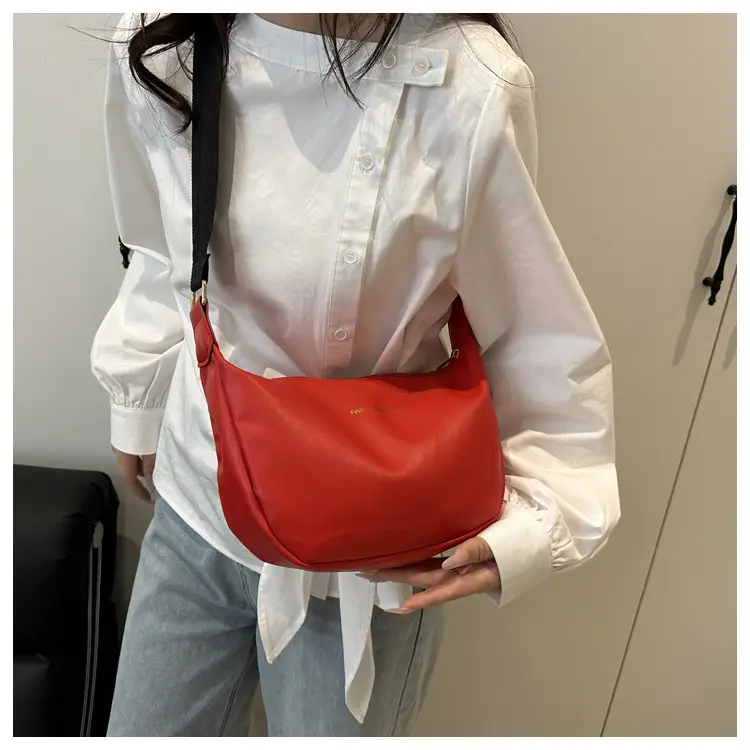 Korean Style Black Women's Shoulder Bag 2025 New — feature 18