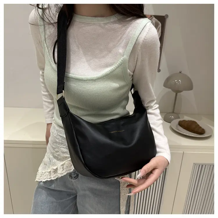 Korean Style Black Women's Shoulder Bag 2025 New — feature 22