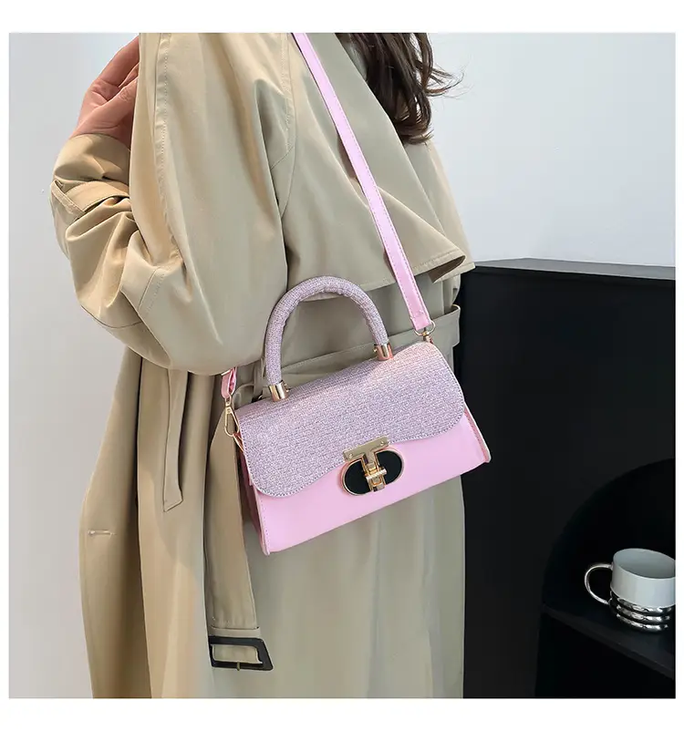 Women's White Retro Crossbody Bag with Gold Clasp — feature 13