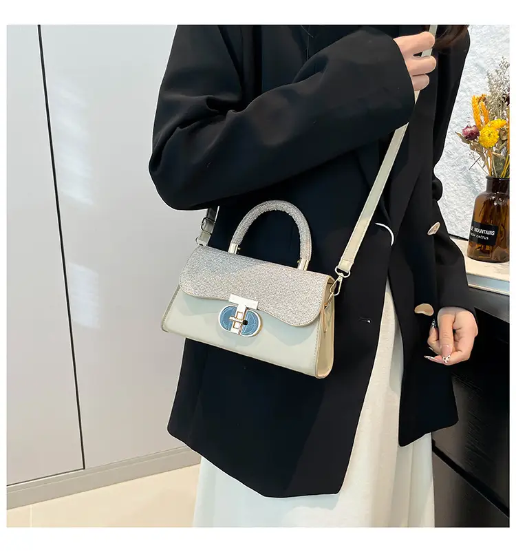 Women's White Retro Crossbody Bag with Gold Clasp — feature 18
