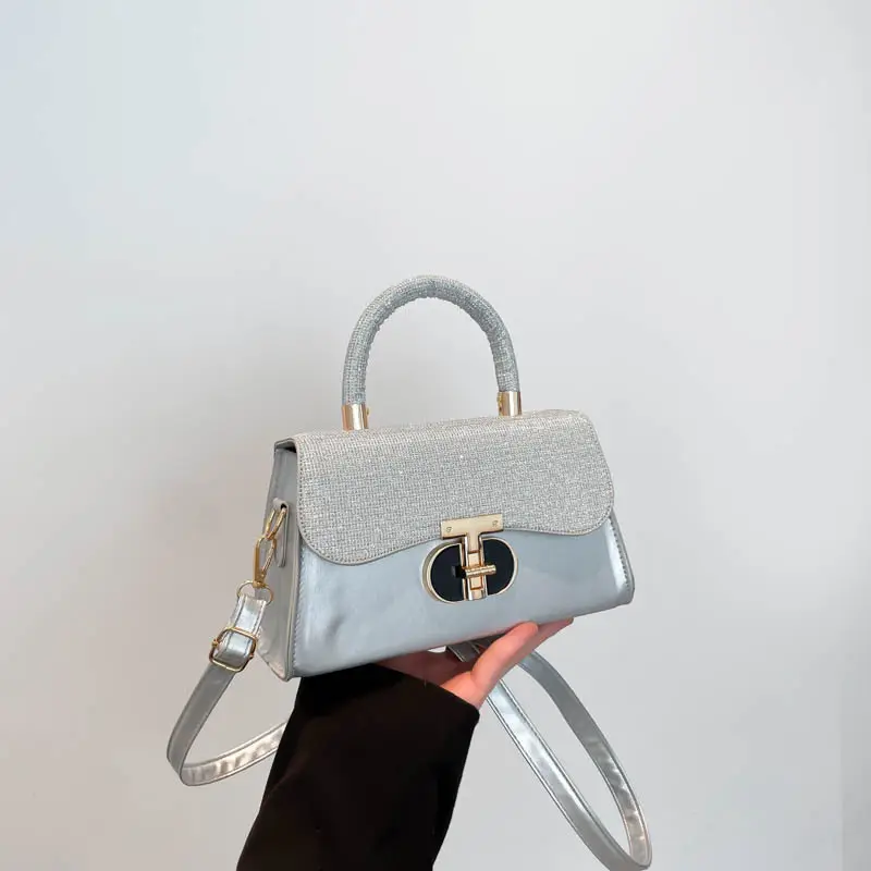 Women's White Retro Crossbody Bag with Gold Clasp - Image 5