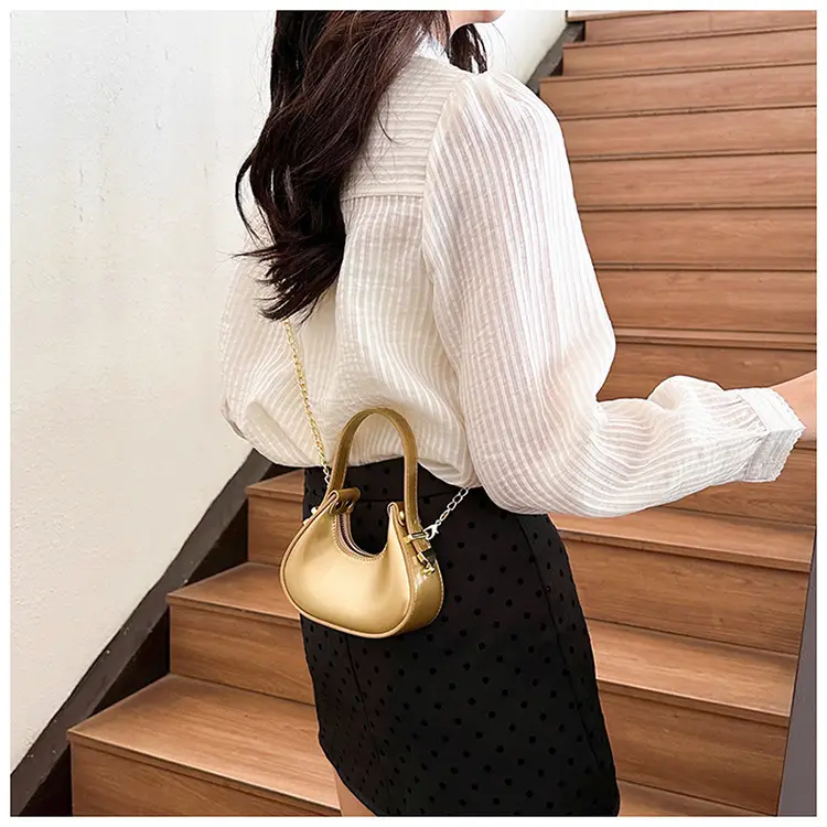 Red Glossy Chain Shoulder Bag for Women 2026 — feature 13