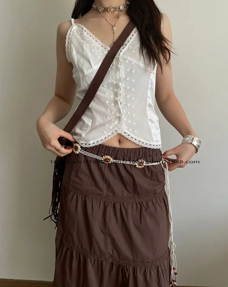 Retro Bohemian Belt with Flower Beaded Design — feature 19