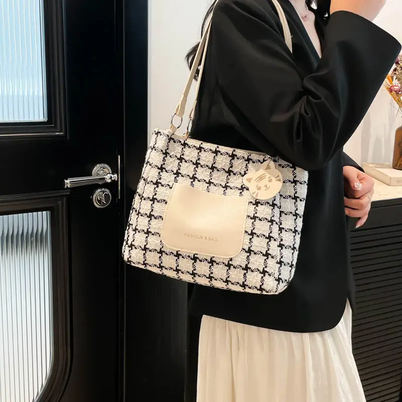 2025 Women's Checkered Shoulder Bag with White Leather Trim - Image 4