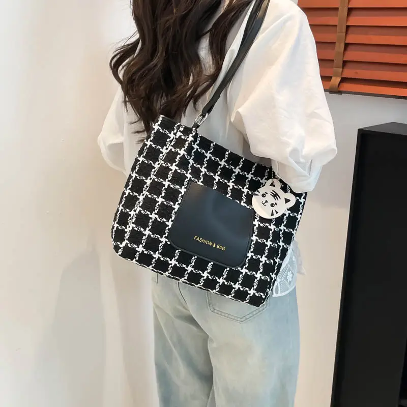 2025 Women's Checkered Shoulder Bag with White Leather Trim - Image 5