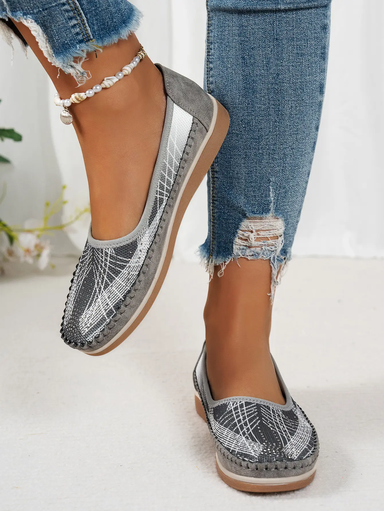 Women's Gray Feathered Flat Loafers Plus Size — feature 2