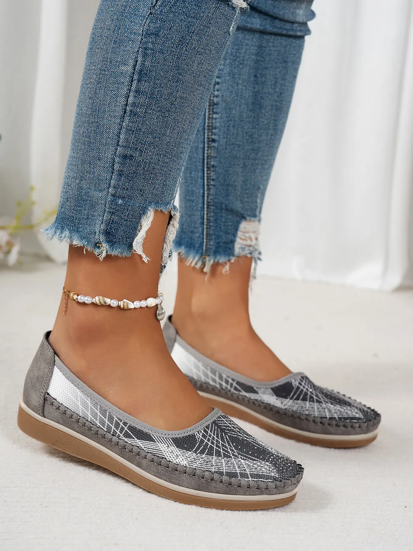 Women's Gray Feathered Flat Loafers Plus Size — feature 3