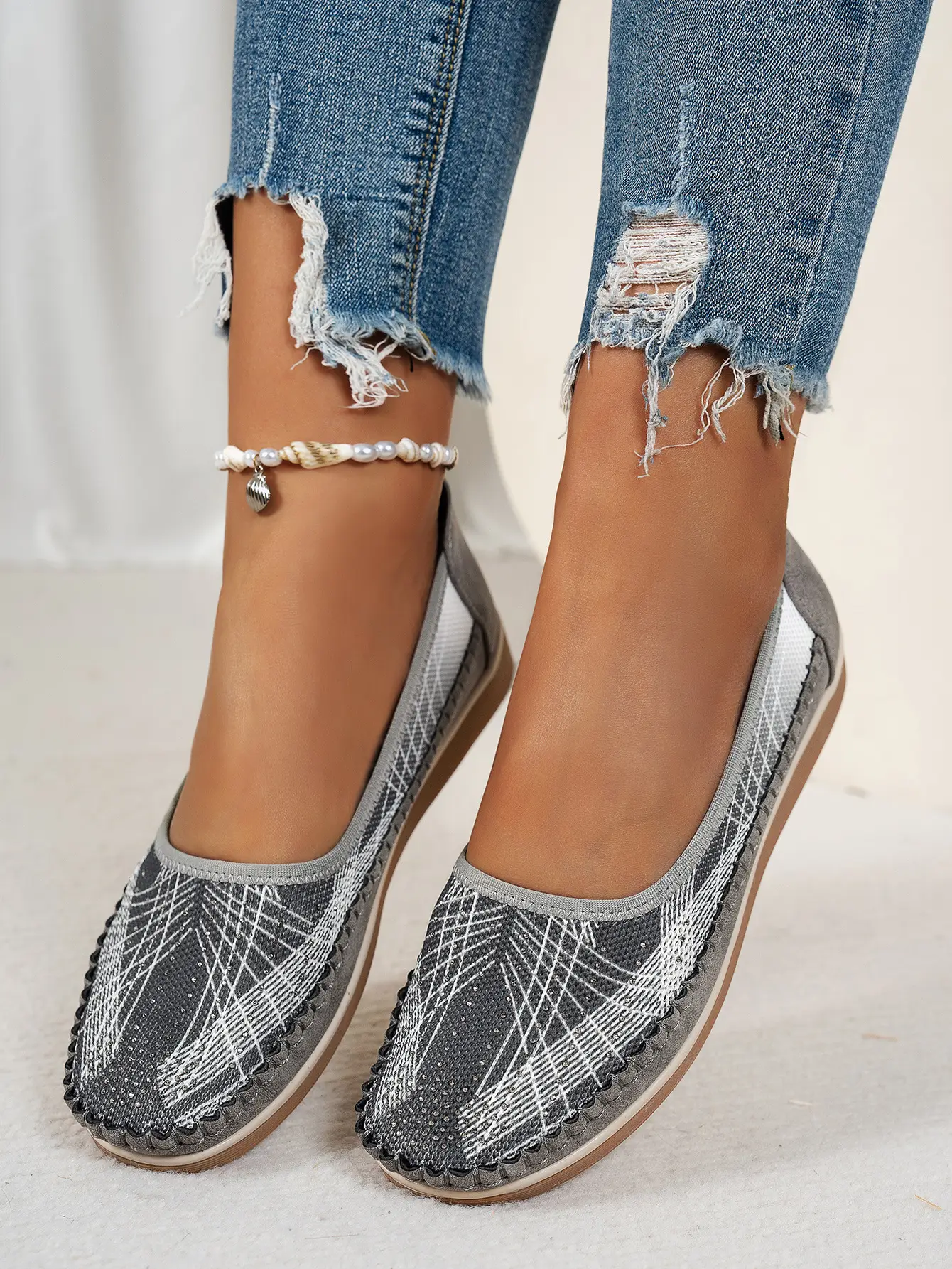 Women's Gray Feathered Flat Loafers Plus Size — feature 4