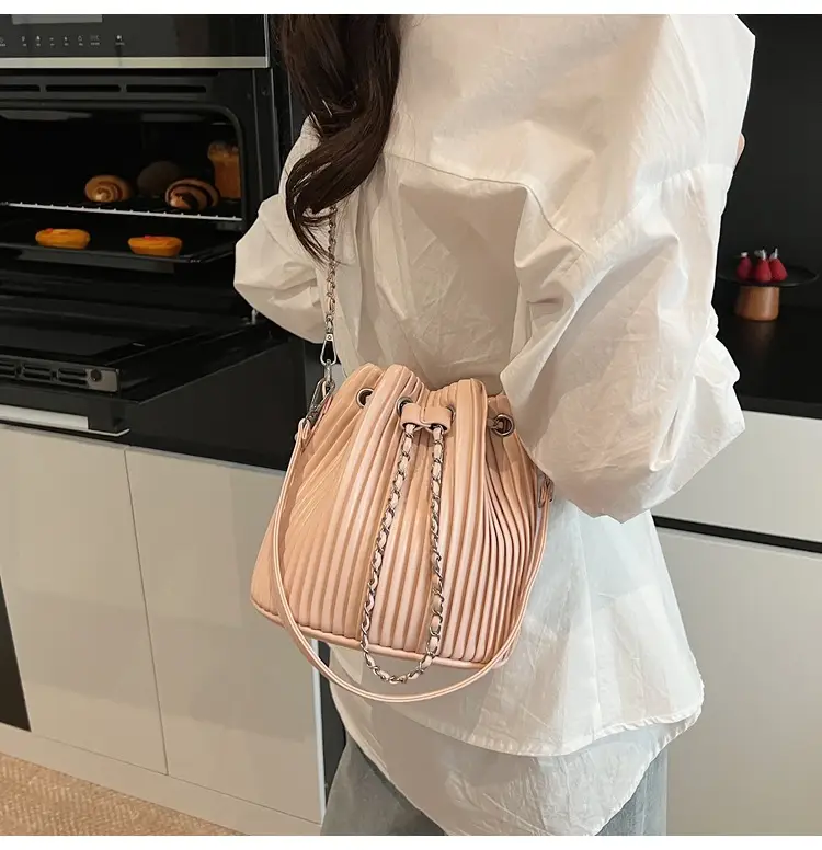 Korean Style Pleated Drawstring Bag Women 2025 — feature 18
