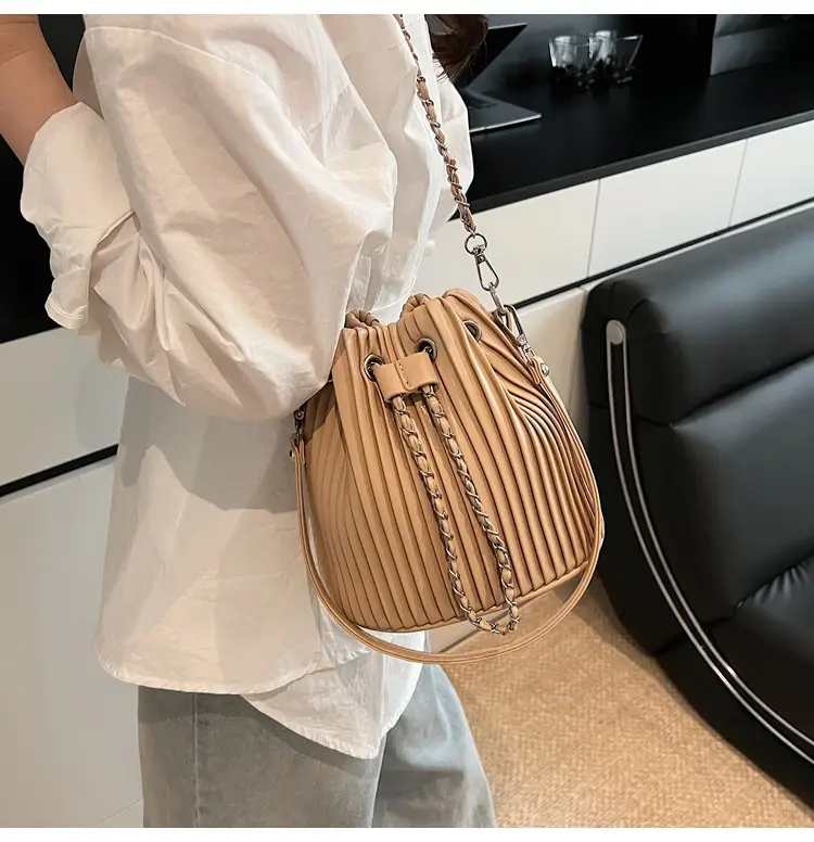 Korean Style Pleated Drawstring Bag Women 2025 — feature 19