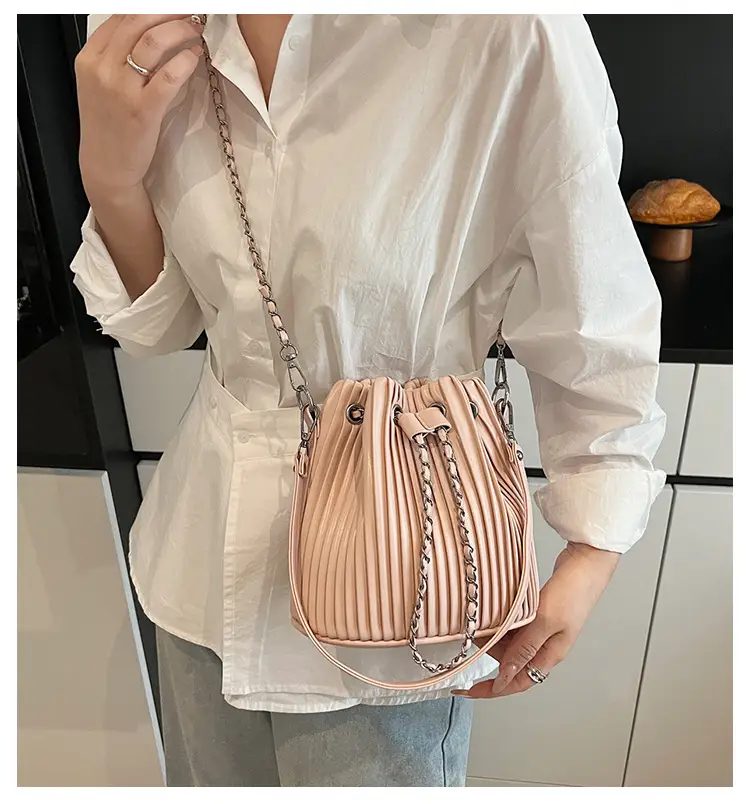 Korean Style Pleated Drawstring Bag Women 2025 — feature 2
