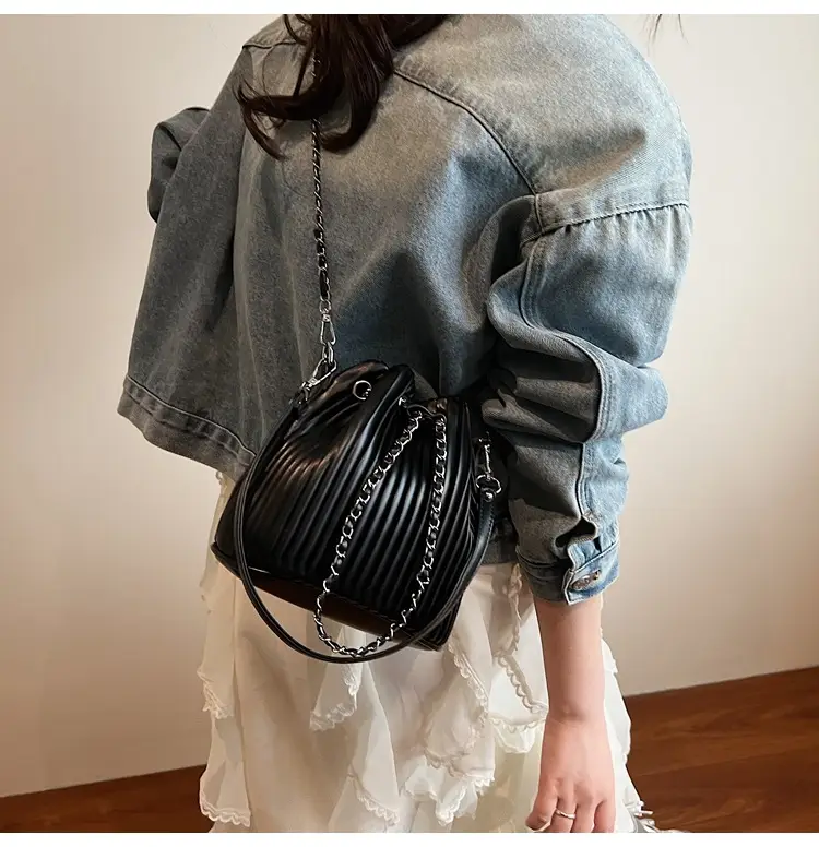 Korean Style Pleated Drawstring Bag Women 2025 — feature 24