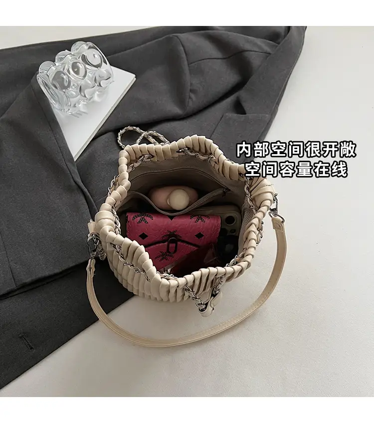 Korean Style Pleated Drawstring Bag Women 2025 — feature 8