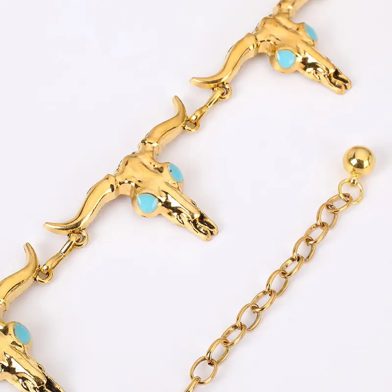 Vintage Women's Gold Spider Waist Chain with Chain — feature 17