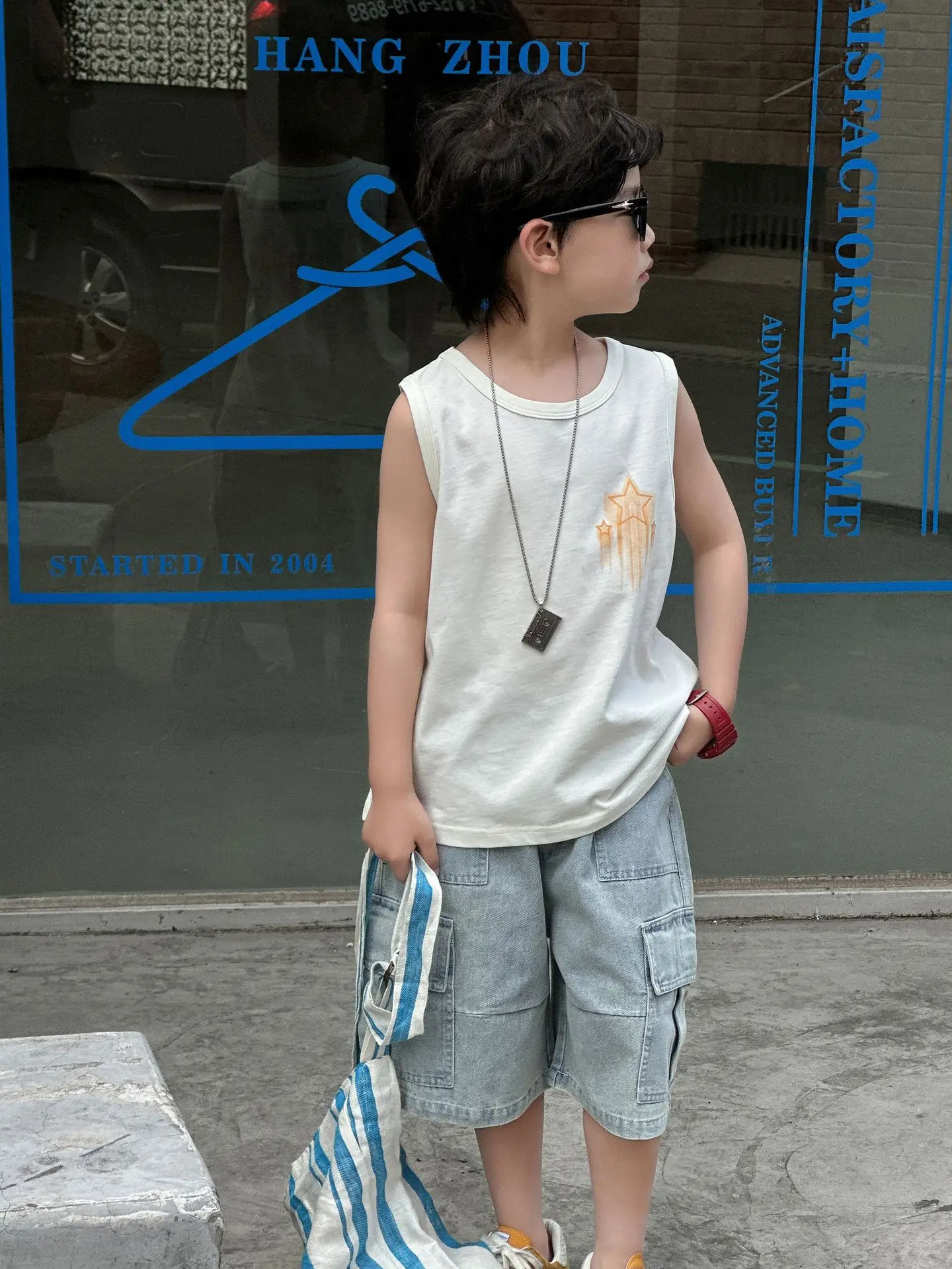 Kids White Graphic Sleeveless T-Shirt with Denim Shorts Medium