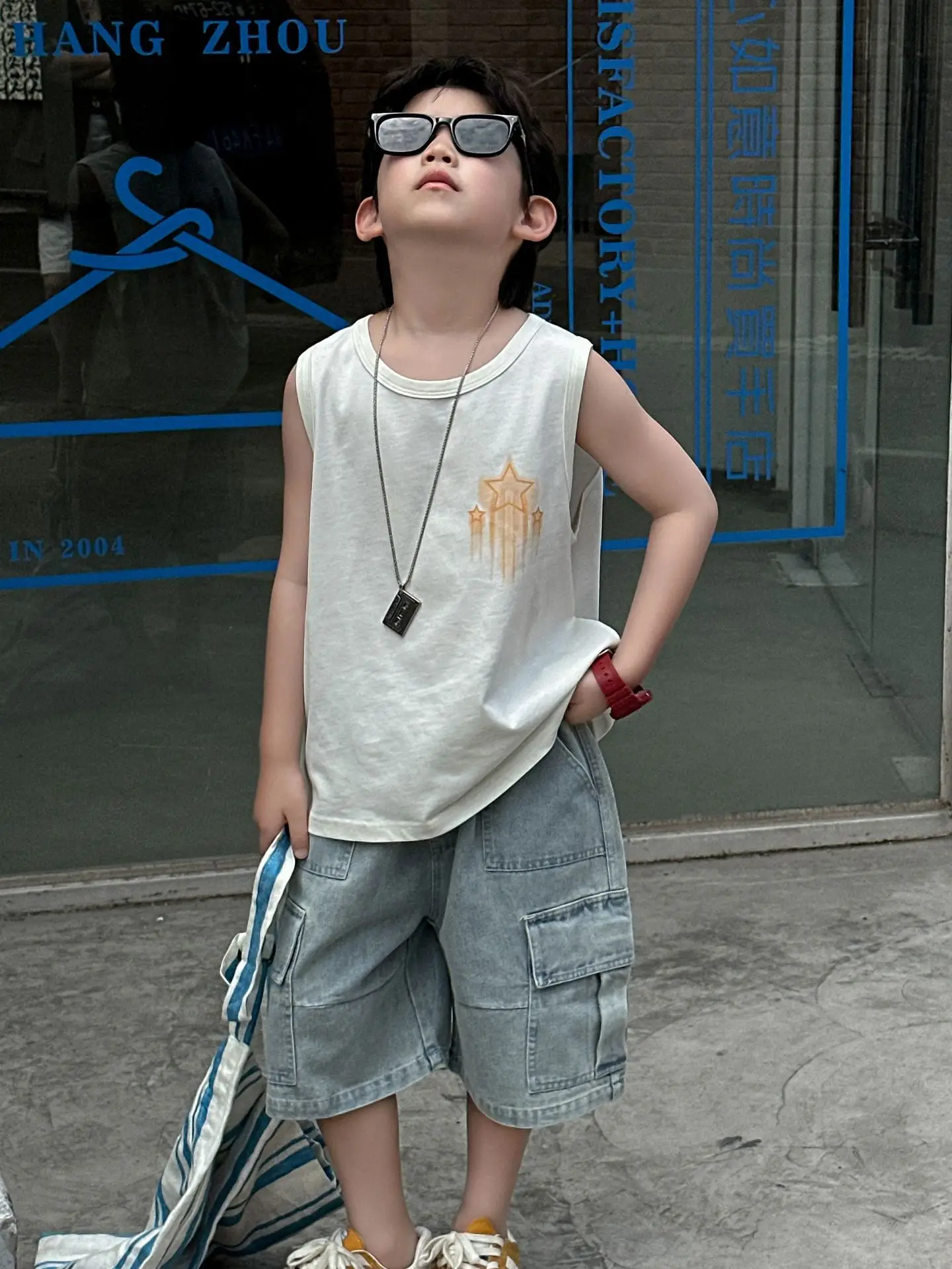 Kids White Graphic Sleeveless T-Shirt with Denim Shorts Medium