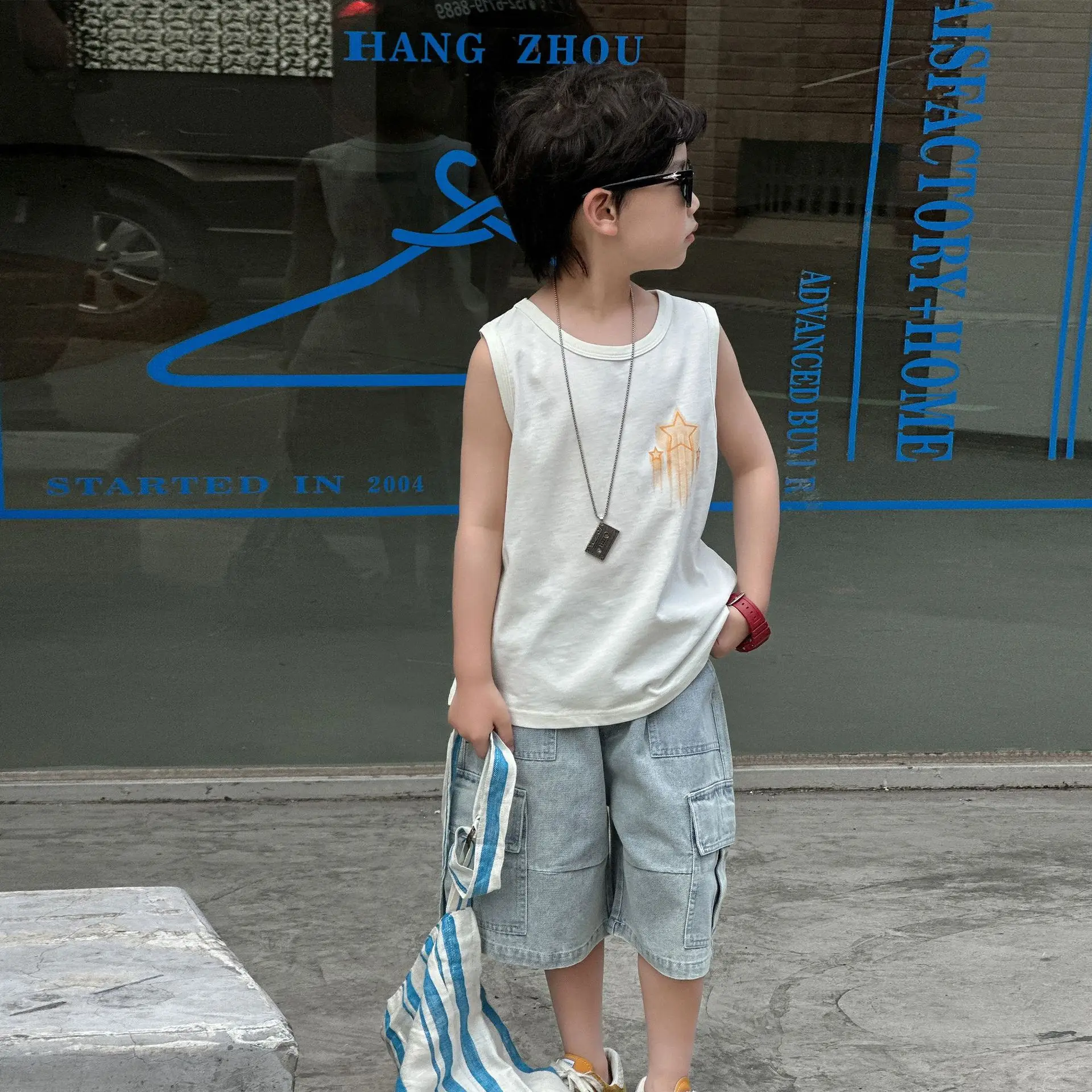 Kids White Graphic Sleeveless T-Shirt with Denim Shorts Medium — feature 7