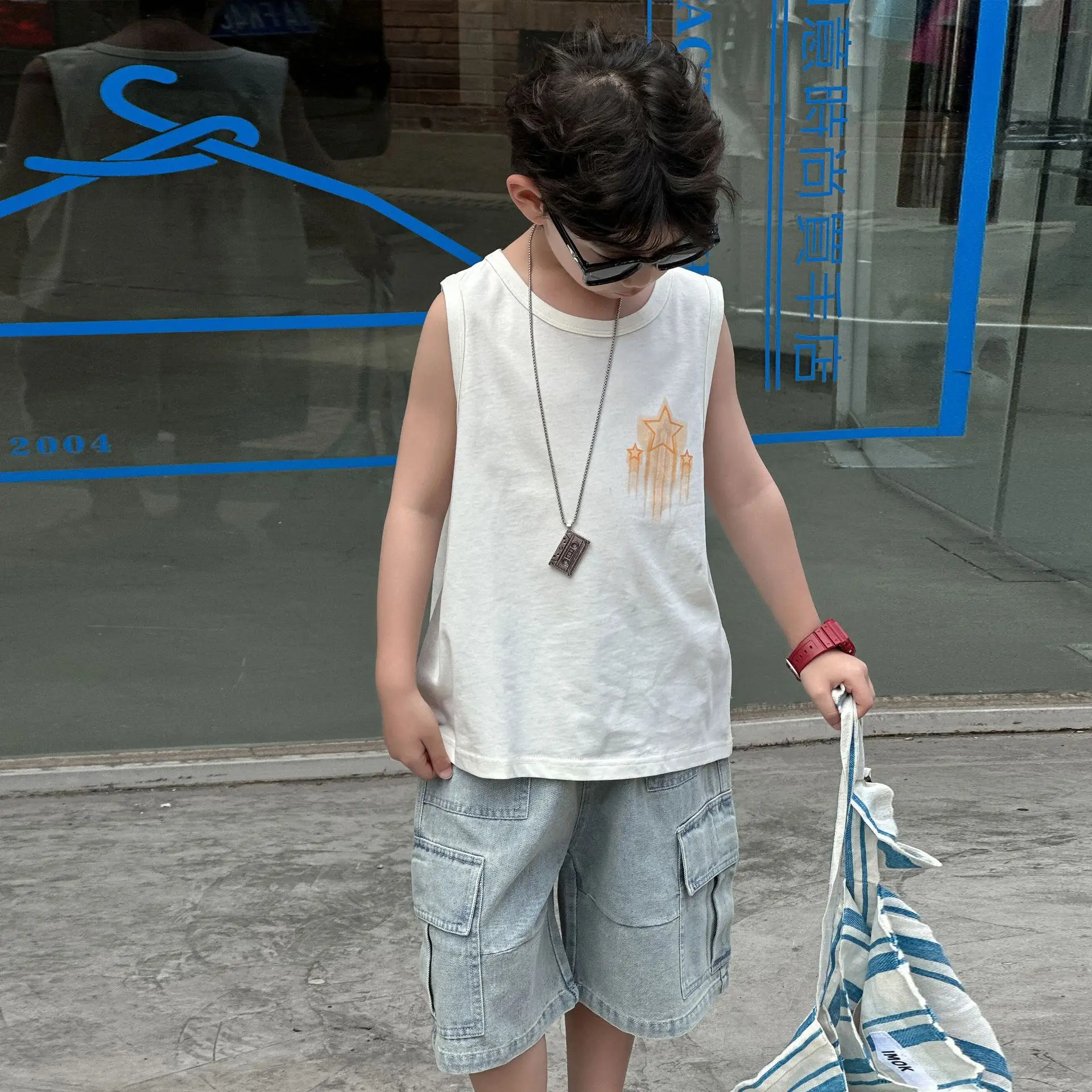 Kids White Graphic Sleeveless T-Shirt with Denim Shorts Medium — feature 9