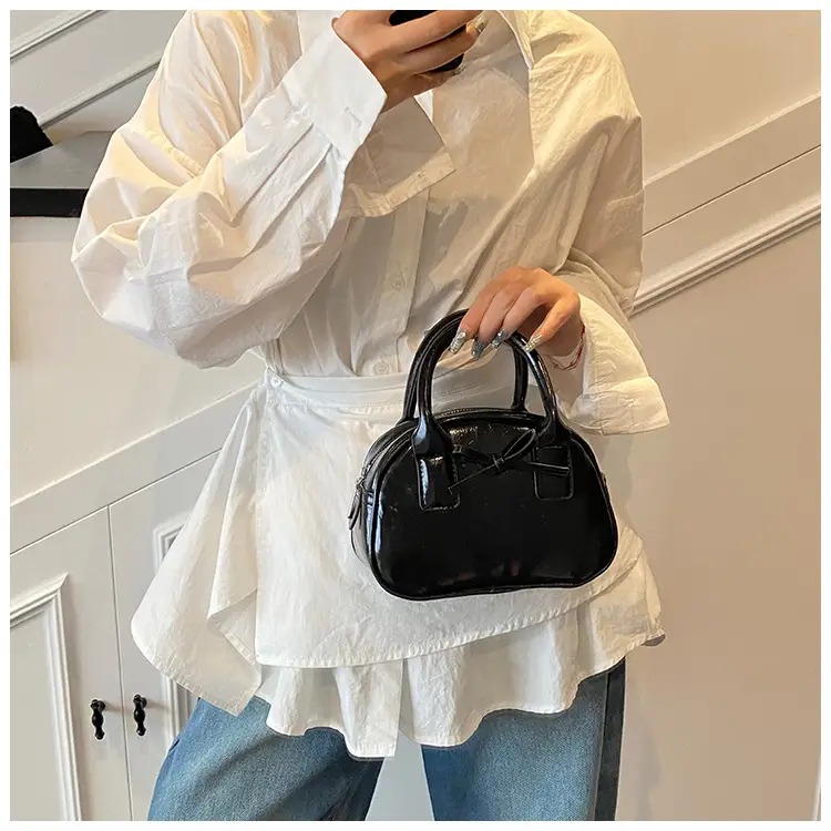 Women's Cream Bow Crossbody Bag 2025 — feature 16
