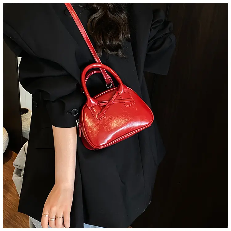 Women's Cream Bow Crossbody Bag 2025 — feature 25