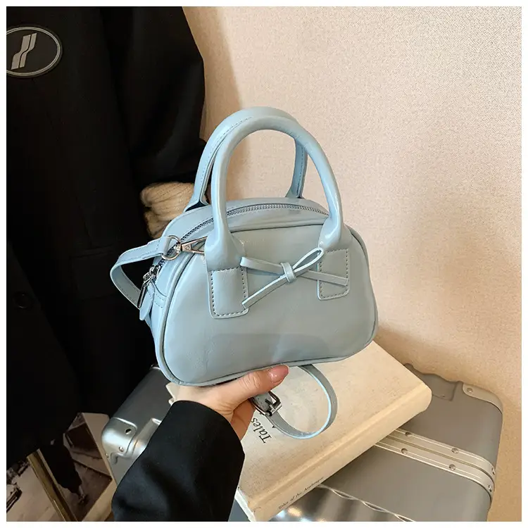 Women's Cream Bow Crossbody Bag 2025 — feature 33