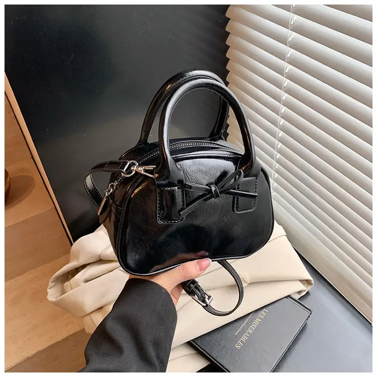 Women's Cream Bow Crossbody Bag 2025 — feature 35