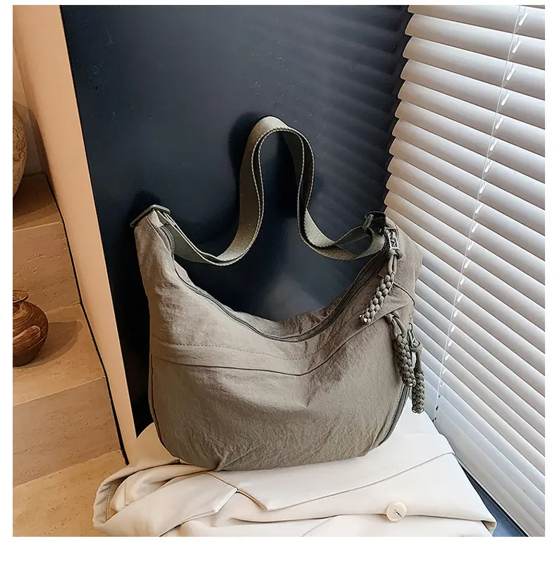 Japanese Style Crossbody Bag for Women Lightweight Nylon Commuter Bag — feature 33