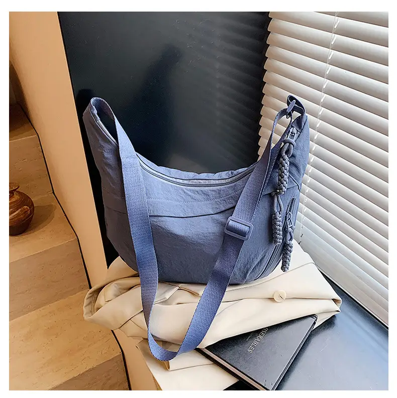 Japanese Style Crossbody Bag for Women Lightweight Nylon Commuter Bag — feature 37