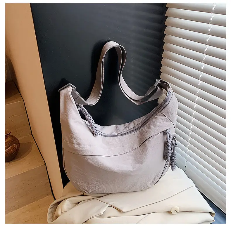 Japanese Style Crossbody Bag for Women Lightweight Nylon Commuter Bag — feature 39